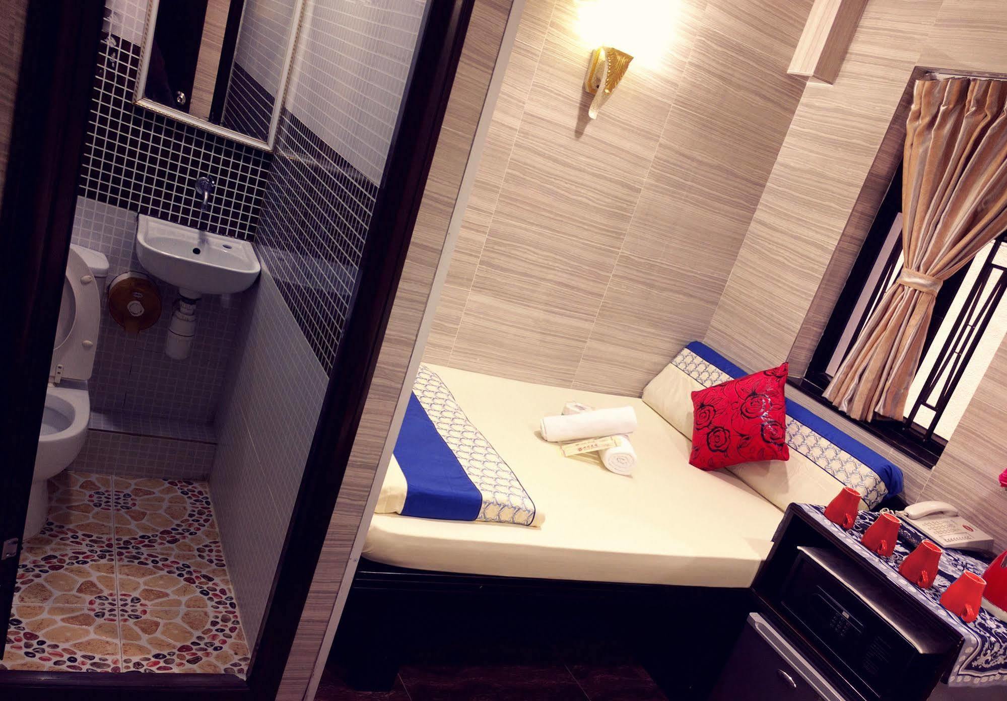 Budget Hostel Block D 10Th Floor Χονγκ Κονγκ Εξωτερικό φωτογραφία