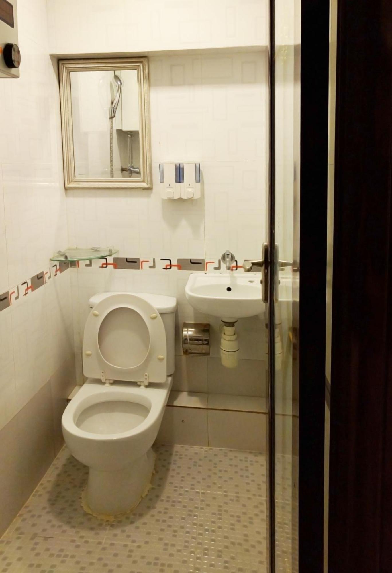 Budget Hostel Block D 10Th Floor Χονγκ Κονγκ Εξωτερικό φωτογραφία