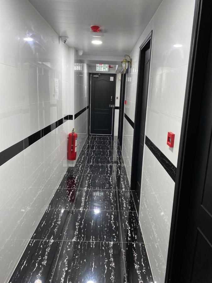 Budget Hostel Block D 10Th Floor Χονγκ Κονγκ Εξωτερικό φωτογραφία