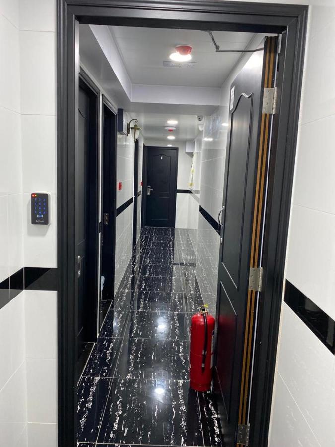 Budget Hostel Block D 10Th Floor Χονγκ Κονγκ Εξωτερικό φωτογραφία